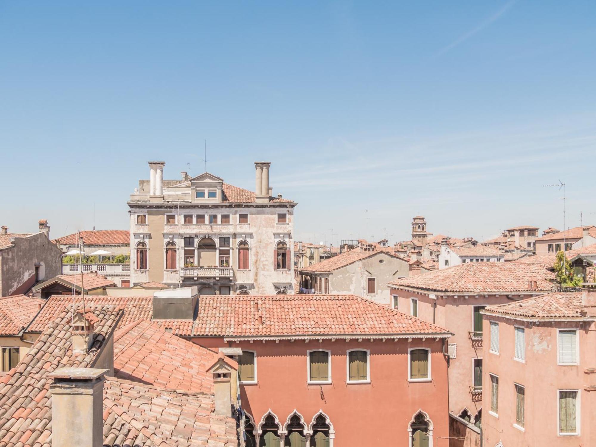 Palace Tintoretto